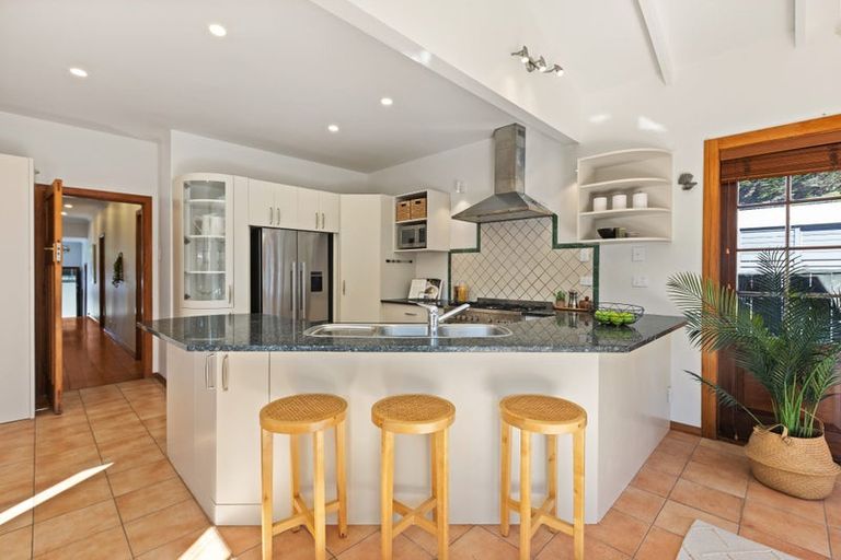 Photo of property in 58 Inglis Street, Seatoun, Wellington, 6022