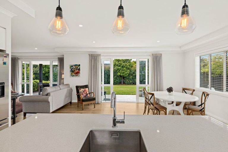 Photo of property in 11 Wrybill Way, Point Wells, Warkworth, 0986