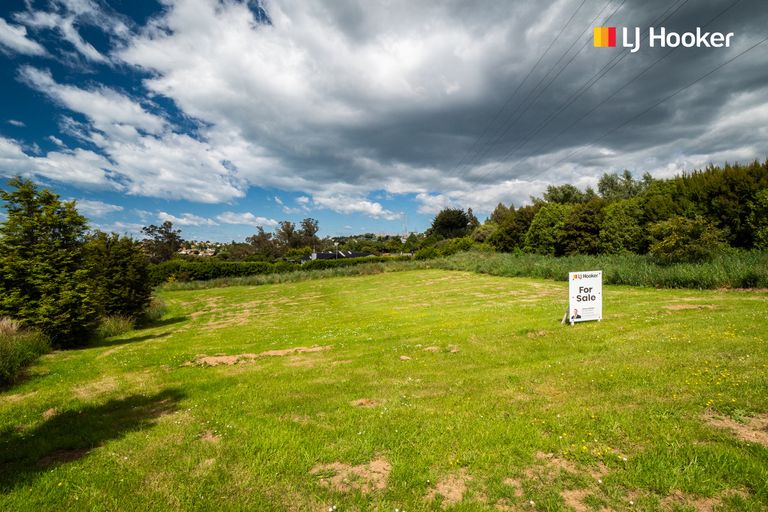 Photo of property in 6 Joshua Place, Helensburgh, Dunedin, 9010