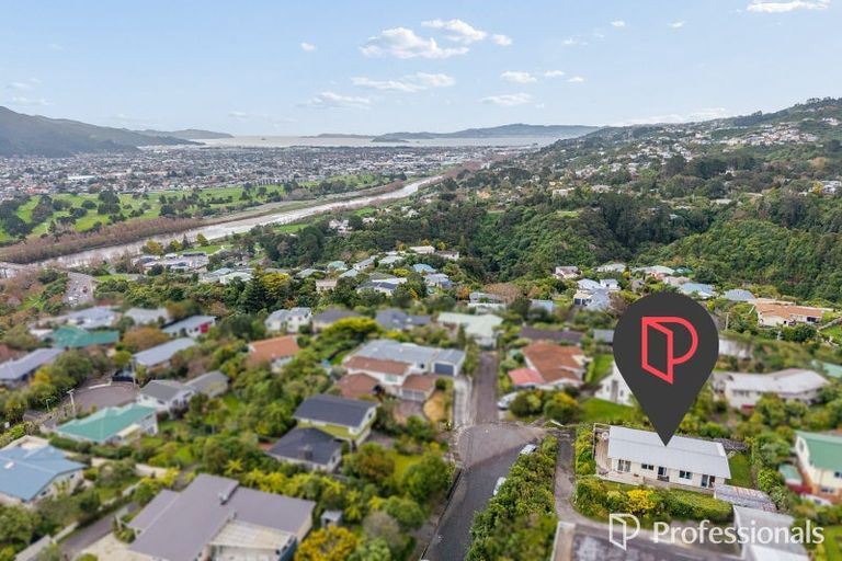 Photo of property in 6 Viscount Grove, Kelson, Lower Hutt, 5010
