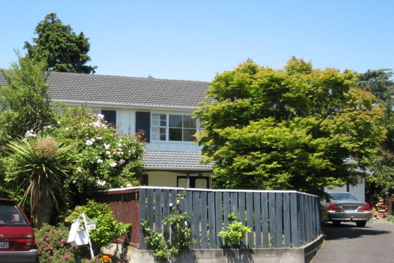 Photo of property in 25 Dunrobin Place, Avonhead, Christchurch, 8042