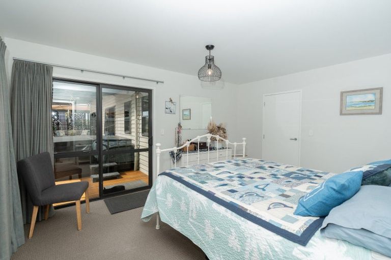 Photo of property in 5a Waikowhai Place, Raglan, 3225