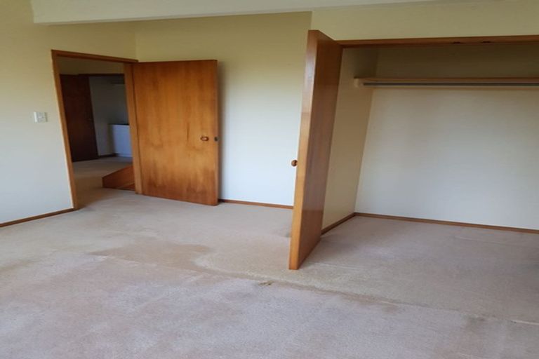 Photo of property in 58 Rosecamp Road, Beach Haven, Auckland, 0626