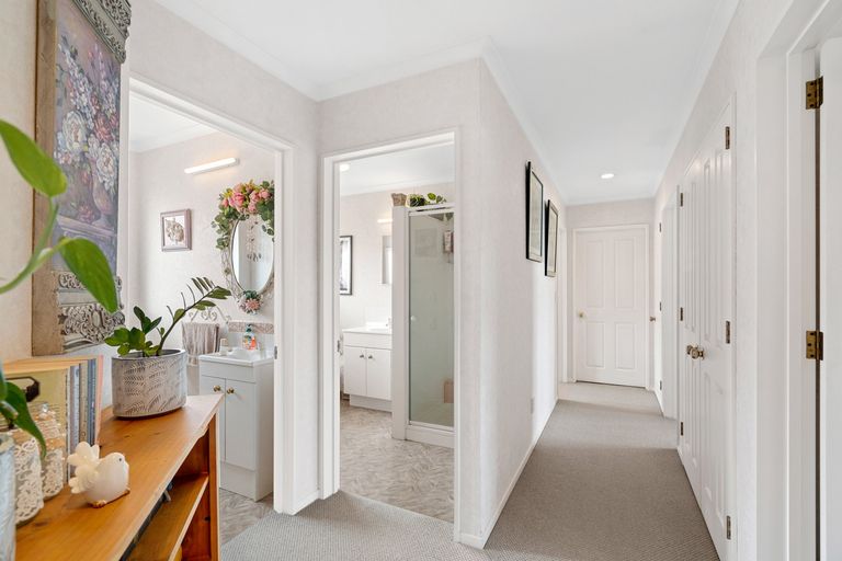 Photo of property in 143 Dixon Street, Masterton, 5810