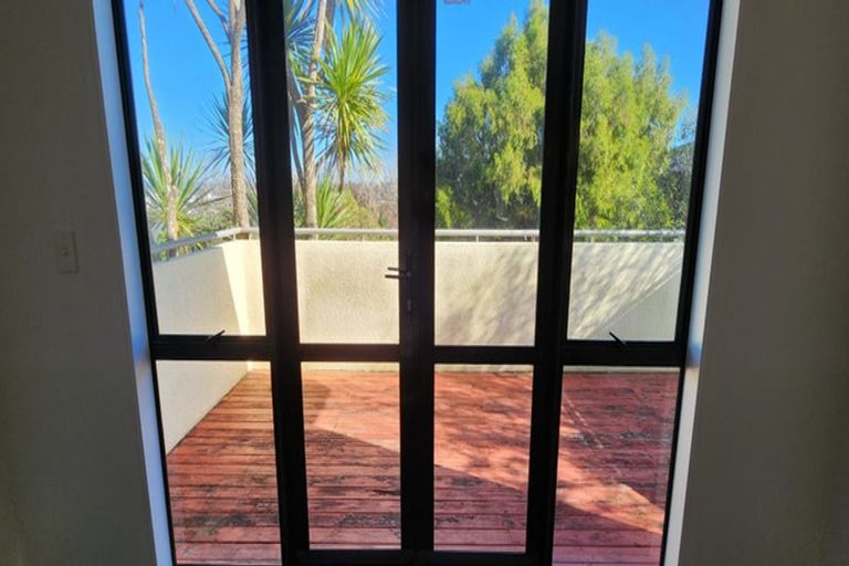Photo of property in 2/3a Richards Avenue, Forrest Hill, Auckland, 0620