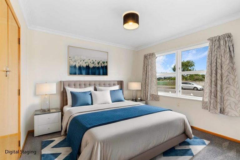 Photo of property in 34 Queenwood Road, Levin, 5510