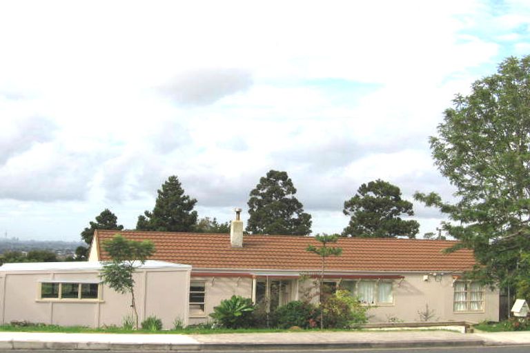 Photo of property in 1/149a Glengarry Road, Glen Eden, Auckland, 0602