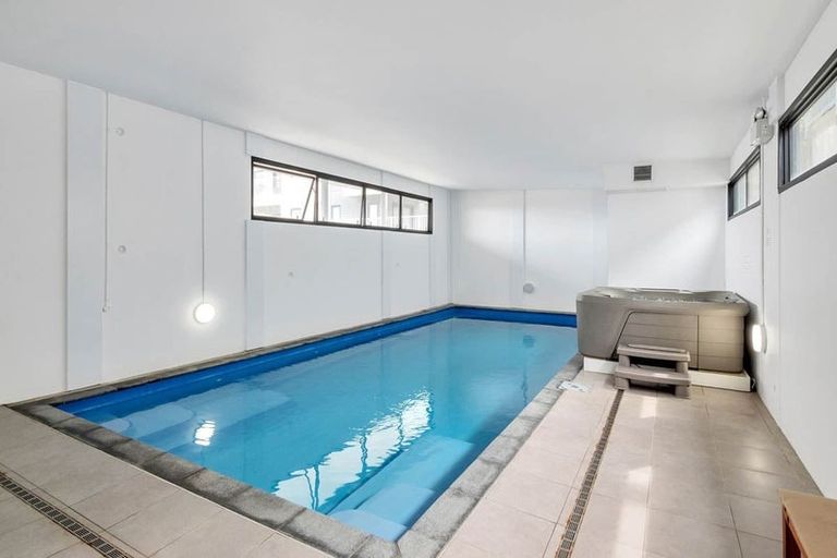 Photo of property in Apollo Apartments, 10/46g Rosedale Road, Rosedale, Auckland, 0632