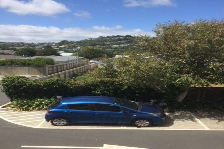 Photo of property in 10/32u Dr Taylor Terrace, Johnsonville, Wellington, 6037