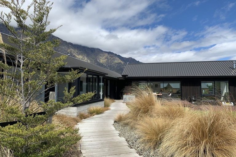 Photo of property in 41 Mcadam Drive, Jacks Point, Queenstown, 9371