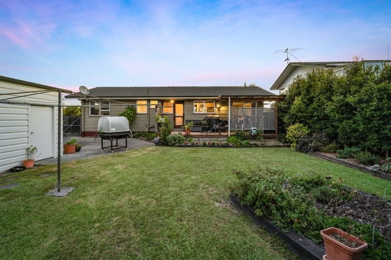 Photo of property in 7 Hindmarsh Street, Henderson, Auckland, 0612