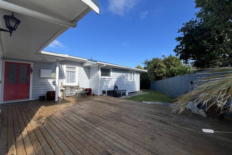 Photo of property in 40 Beaumaris Crescent, Ascot Park, Porirua, 5024