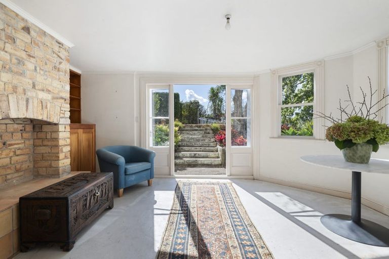 Photo of property in 6 Glade Place, Birkenhead, Auckland, 0626