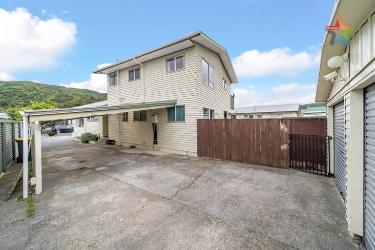 Photo of property in 30 Matthews Road, Wainuiomata, Lower Hutt, 5014