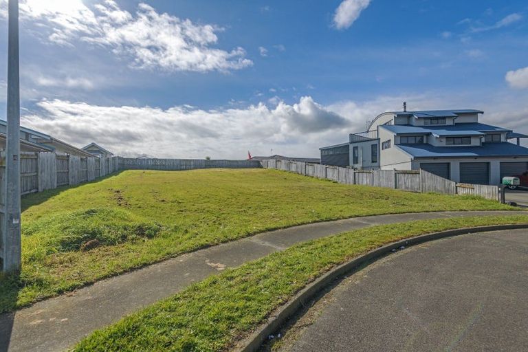 Photo of property in 13 Teppett Place, Foxton Beach, Foxton, 4815