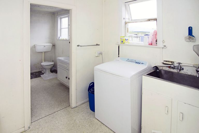 Photo of property in 23 Ames Street, Paekakariki, 5034