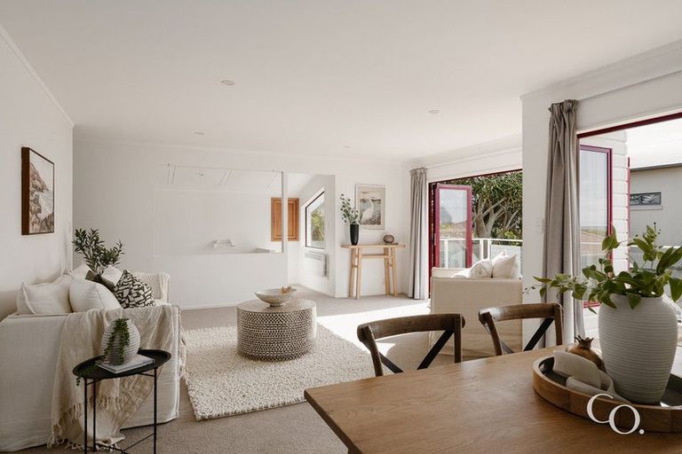 Photo of property in 376 Papamoa Beach Road, Papamoa Beach, Papamoa, 3118