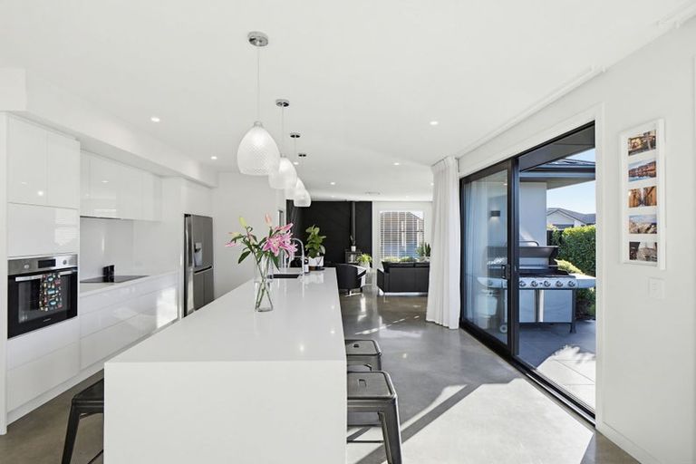 Photo of property in 11 Crete Road, Rangiora, 7400