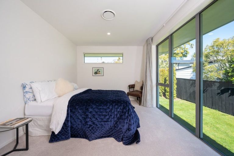 Photo of property in 43a Chambers Street, Havelock North, 4130