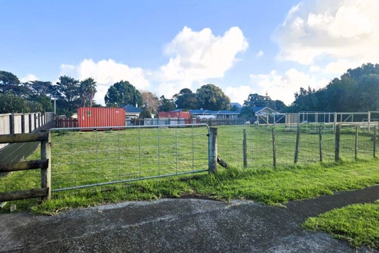 Photo of property in 8 Tasman Street, Opunake, 4616