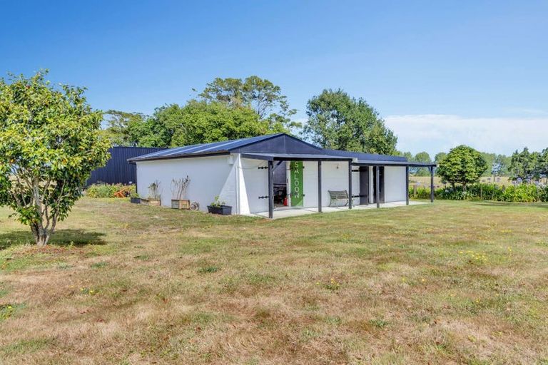 Photo of property in 208 Ngatimaru Road, Tikorangi, Waitara, 4383