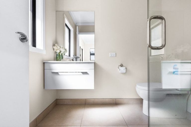 Photo of property in 51 Kent Terrace, Taradale, Napier, 4112