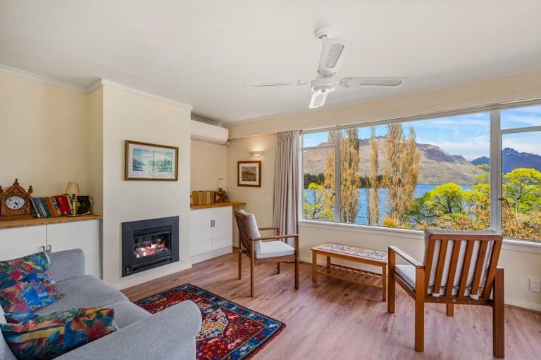 Photo of property in 1 Suburb Street, Queenstown, 9300