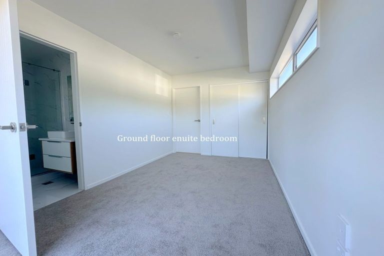Photo of property in 15c Blenheim Street, Glenfield, Auckland, 0629