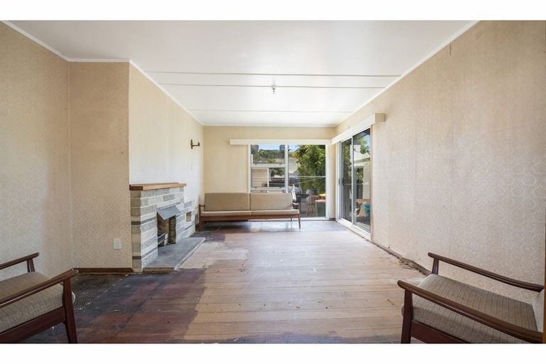 Photo of property in 26 Biddle Crescent, Taita, Lower Hutt, 5011