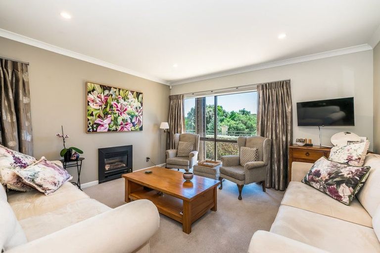 Photo of property in 5 Jade Lane, Paraparaumu, 5032