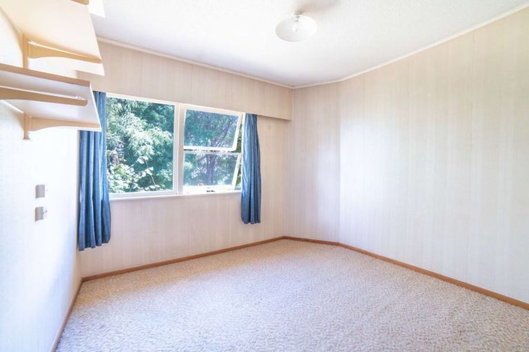 Photo of property in 51 Becroft Drive, Forrest Hill, Auckland, 0620