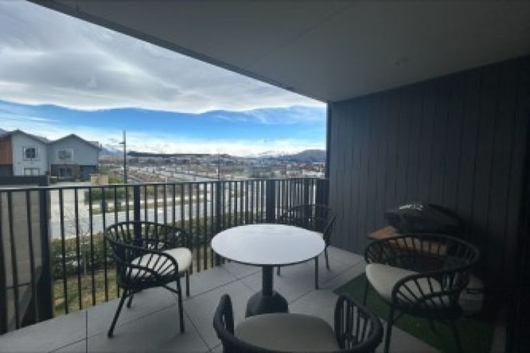 Photo of property in 24/7 Northlake Drive, Wanaka, 9305