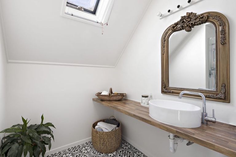 Photo of property in 14u8 Harriett Street, Thorndon, Wellington, 6011