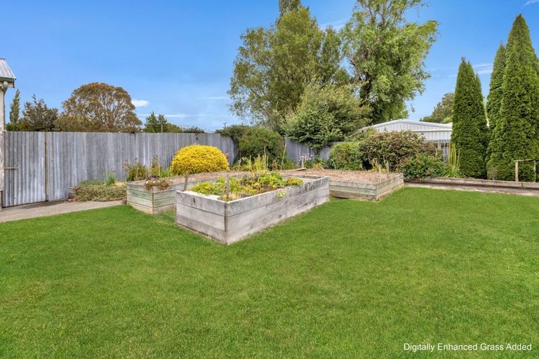 Photo of property in 16 Maria Street, Lumsden, 9730