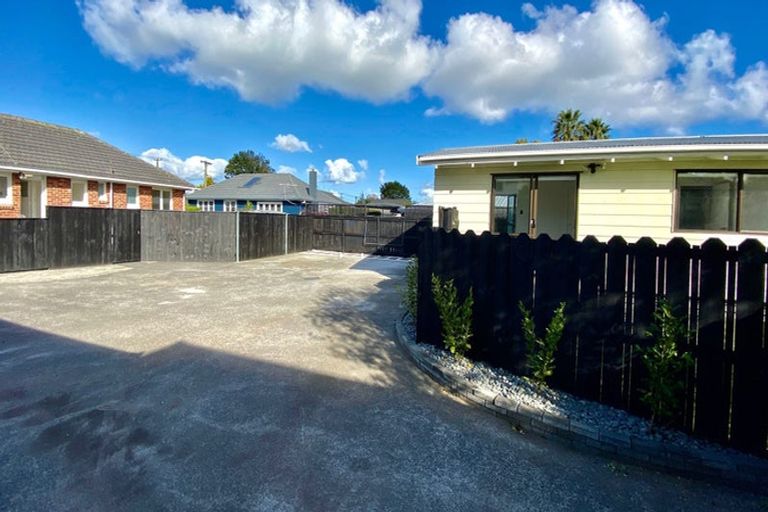 Photo of property in 626 Te Atatu Road, Te Atatu Peninsula, Auckland, 0610
