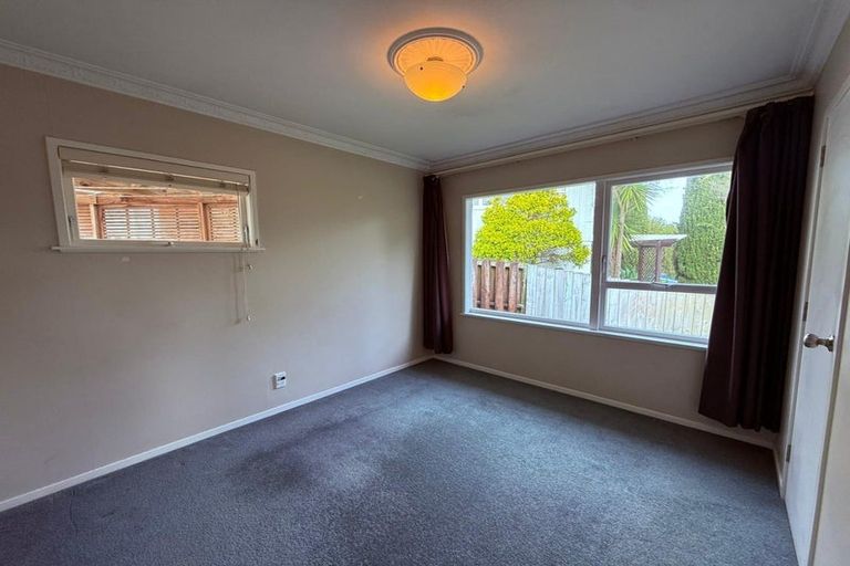 Photo of property in 28 Velma Road, Hillcrest, Auckland, 0627