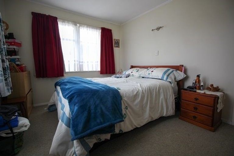 Photo of property in 46f1- Thackeray Street, Trentham, Upper Hutt, 5018