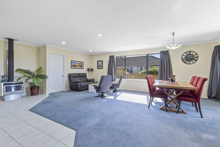 Photo of property in 68 Lough Bourne Drive, Pukekohe, 2120