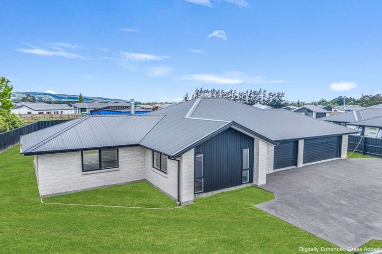 Photo of property in 1 Roach Lane, Amberley, 7481