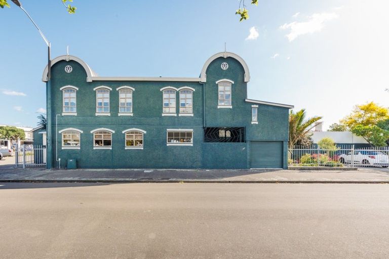 Photo of property in 791 Main Street, Roslyn, Palmerston North, 4414