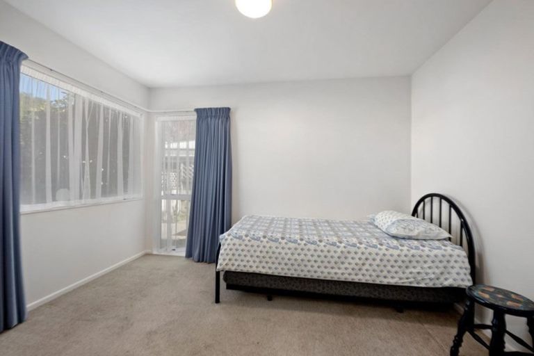 Photo of property in 25f1- Lane Street, Wallaceville, Upper Hutt, 5018