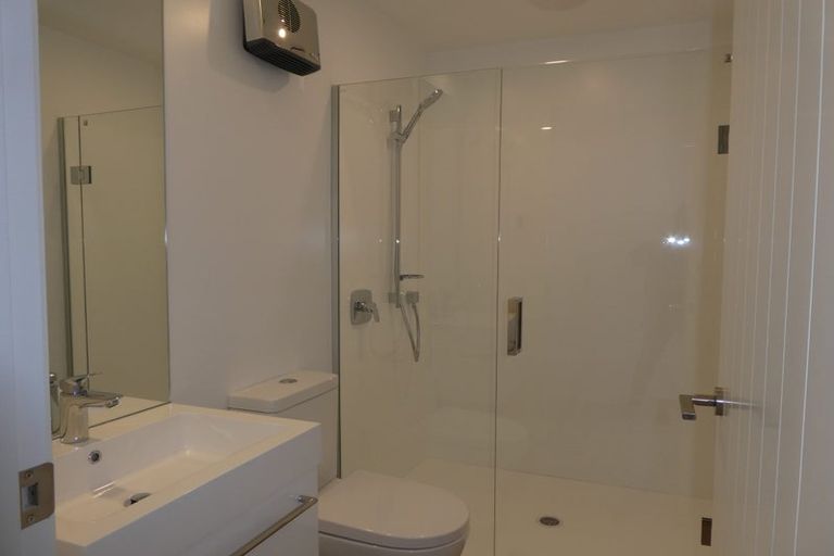 Photo of property in 12 Highlands Close, Queenstown, 9300