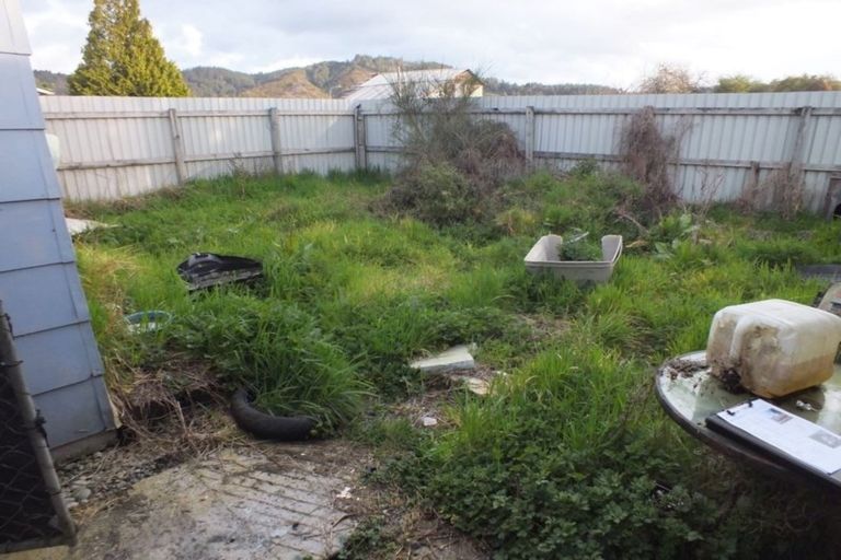 Photo of property in 3 Conlon Street, Reefton, 7830