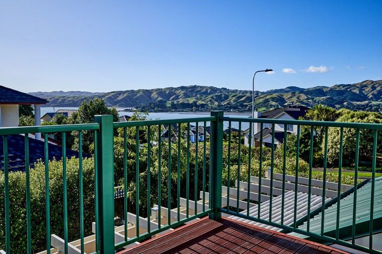 Photo of property in 19 The Masthead, Whitby, Porirua, 5024