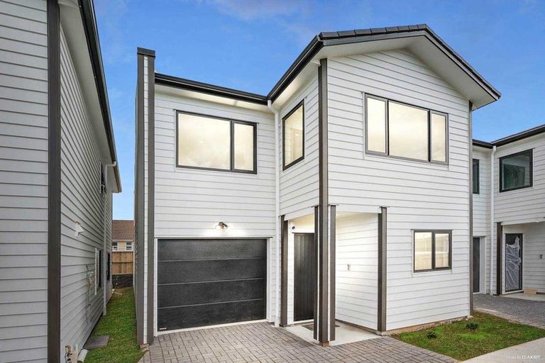 Photo of property in 4c Old Wairoa Road, Papakura, 2110