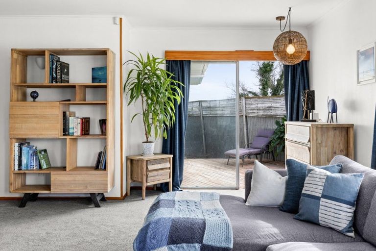 Photo of property in 32 Hyla Road, Haumoana, 4102