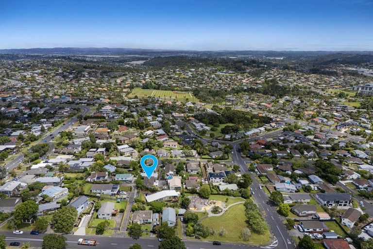 Photo of property in 10a Felicity Place, Unsworth Heights, Auckland, 0632