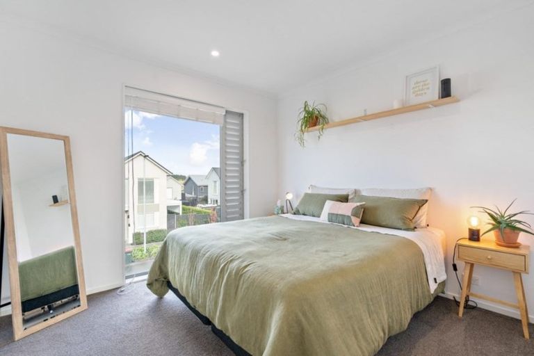 Photo of property in 10 Shelduck Way, Hobsonville, Auckland, 0616