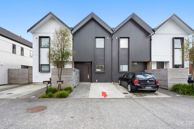 Photo of property in 35 Ron Deal Way, Epuni, Lower Hutt, 5011