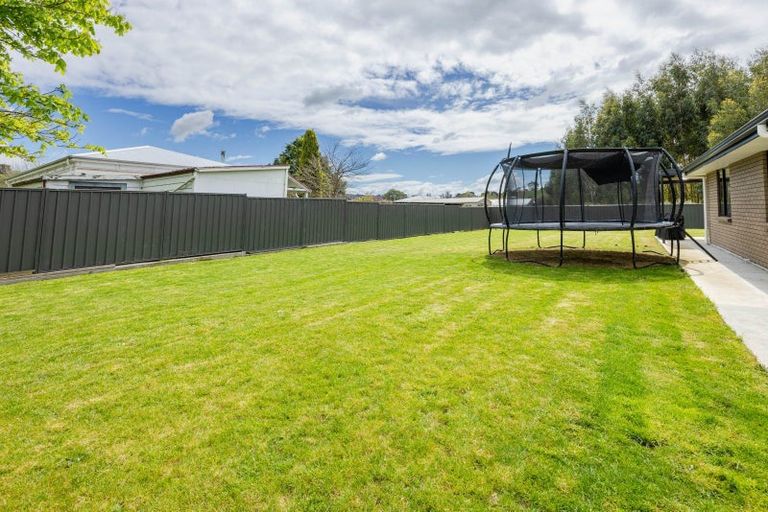 Photo of property in 2 Bibby Street, Waipawa, 4210